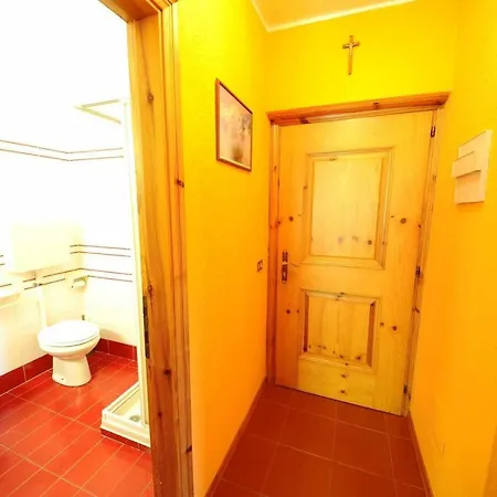 Apartment Casa Florin Giumel By