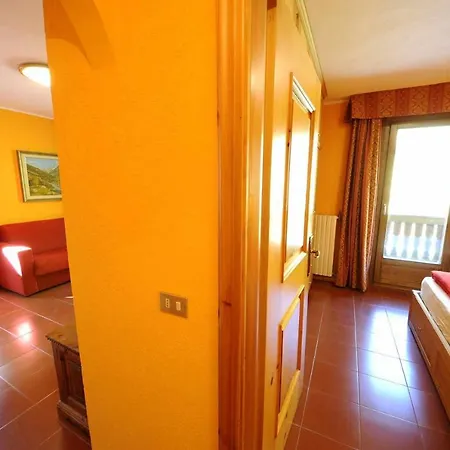 Casa Florin Giumel By